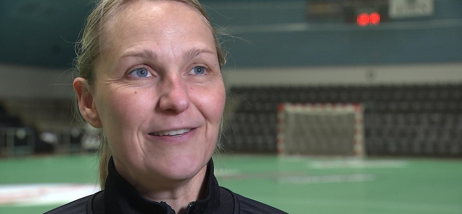 Новым главным тренером женского "Бухареста" вместо Адриана Василе стала датчанка Хелле Томсен, возглавлявшая сборные Швеции и Нидерландов