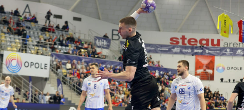 "Кельце" без Королька разгромил "Квидзынь", "Висла" с Косоротовым и Самойло обыграла "Хробры" в чемпионате Польши