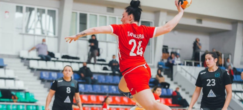 Высшая лига. Мария Тарасова из "Уфы-Алисы" и Арина Перфильева с отрывом более 30 мячей лучшие бомбардиры турнира