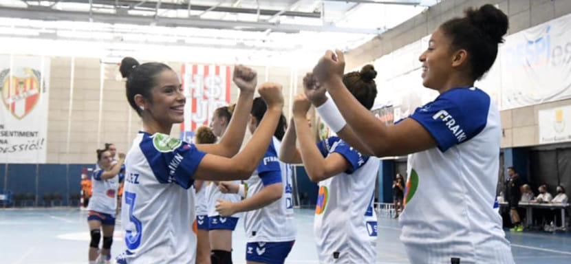 Кубок ЕГФ. Женщины. "Гранольерс" второй раз за два дня разгромил "Алавариум" и стал заключительным участником 1/16 финала