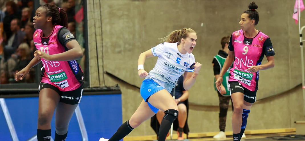 Румыния. Норвежская правая крайняя Малин Ауне, играющая на одной позиции с Мариной Судаковой, приняла решение летом покинуть "Бухарест"