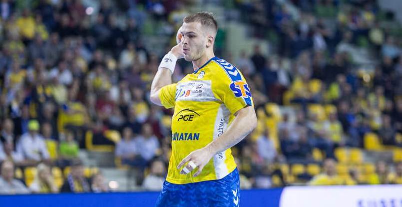 Польша. Линейный "Виве" Артем Королек избежал дисквалификации за удар гандболиста "Вислы" Ловро Михича (ВИДЕО)