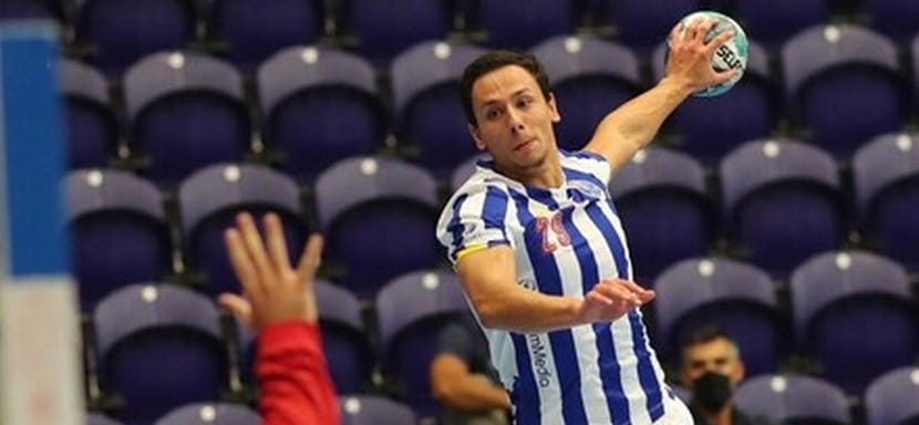 24-летний правый крайний Мигел Алвеш подписал новый контракт с "Порту"