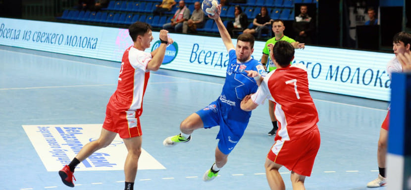 Беларусь. "Мешков Брест", после равной первой половины, крупно обыграл "Аист Китая" в первом официальном матче команды из Поднебесной