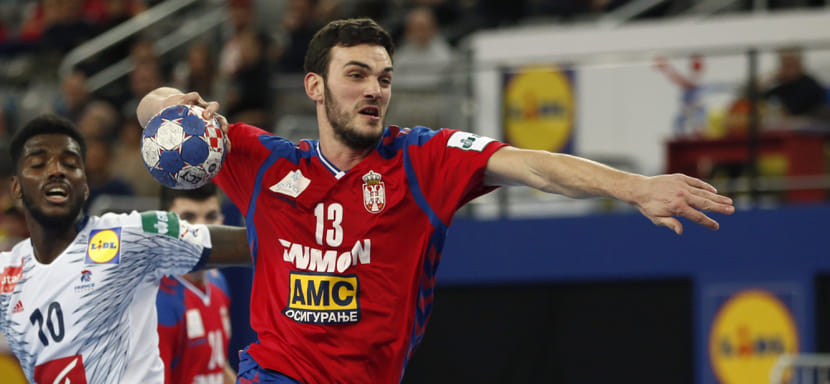 Бундеслига. Сербский полусредний Драшко Ненадич стал игроком "Кобурга"