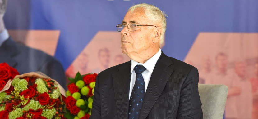 Президент Беларуси Александр Лукашенко присудил специальную премию легендарному наставнику минского СКА Спартаку Мироновичу