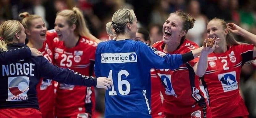 ЧЕ-2022. 19 гандболисток сборной Норвегии будут готовиться к старту ноябрьского турнира. В составе семь дебютанток топ-соревнований