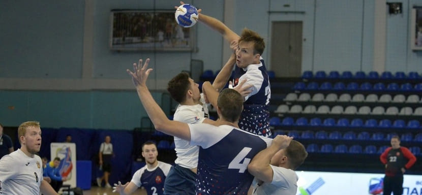 Всероссийская Спартакиада. Команда Омской области с перевесом в десять мячей разгромила гандболистов из Приморского края