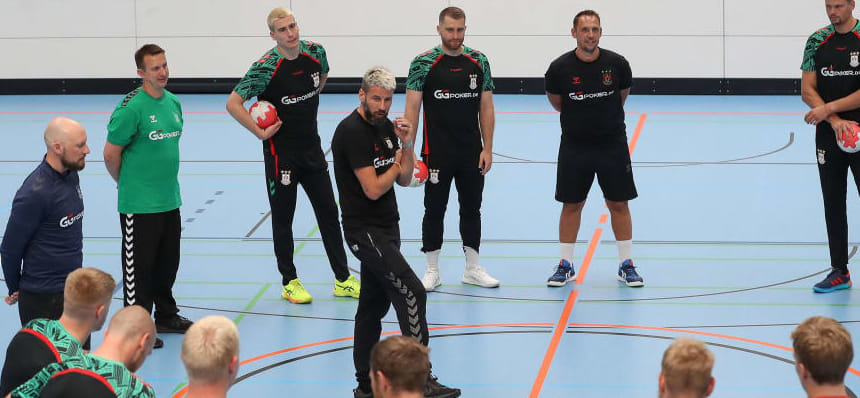 Главный тренер "Магдебурга" Беннет Вигерт: "Я был невероятно рад увидеть ребят после отпуска. Именно тогда я понял, какая у меня хорошая работа"