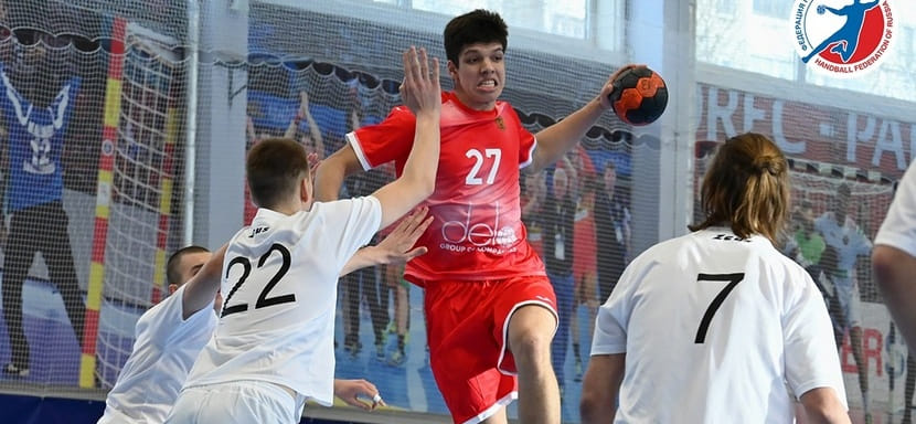 Товарищеский матч. Сборные Беларуси и России, составленные из игроков не старше 2006 года рождения, сегодня снова сыграют в Минске