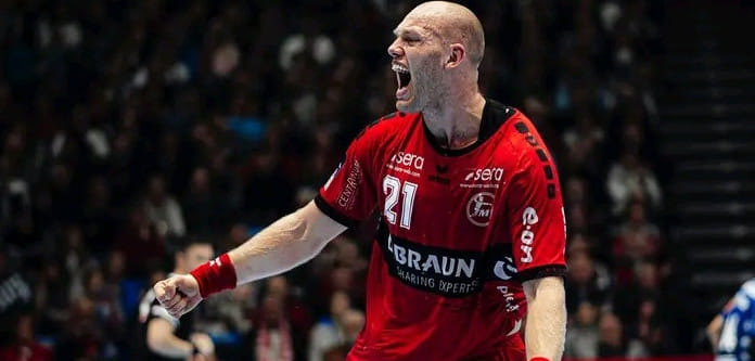 Бундеслига. "Мельзунген" в гостях одолел "Айзенах" и поднялся на верхнюю строчку. "Эрланген" дома взял верх над "Гёппингеном"