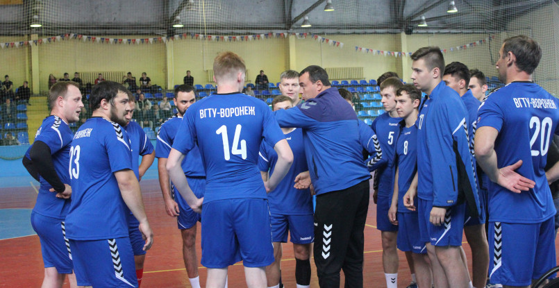 Высшая лига. "Эконива-Бобров" одержала первую победу, а чеховский УОР №4 не выявил победителя во встрече с "Технологом-Спартаком"