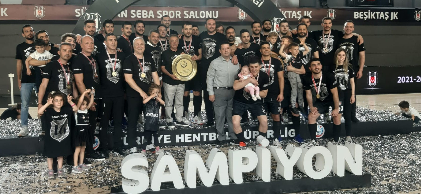 Турция. "Бешикташ" завоевал кубок страны, обыграв в финале "Нилюфер" россиянина Алексея Полякова