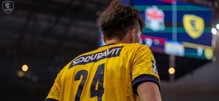 Бундеслига. Капитан "Райн Лёвен" Патрик Грёцки подписал новый контракт с клубом. Это уже шестое продление соглашения со "львами"