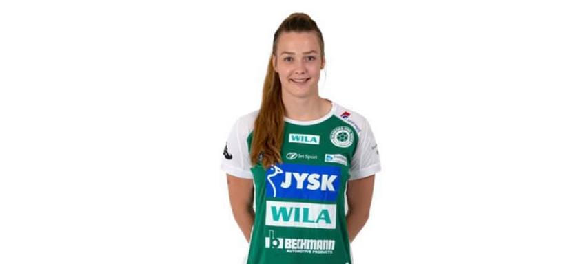 Дания. Линейная "Силькеборга" Найя Фрокьяер-Йенсен получила серьезную травму левого колена