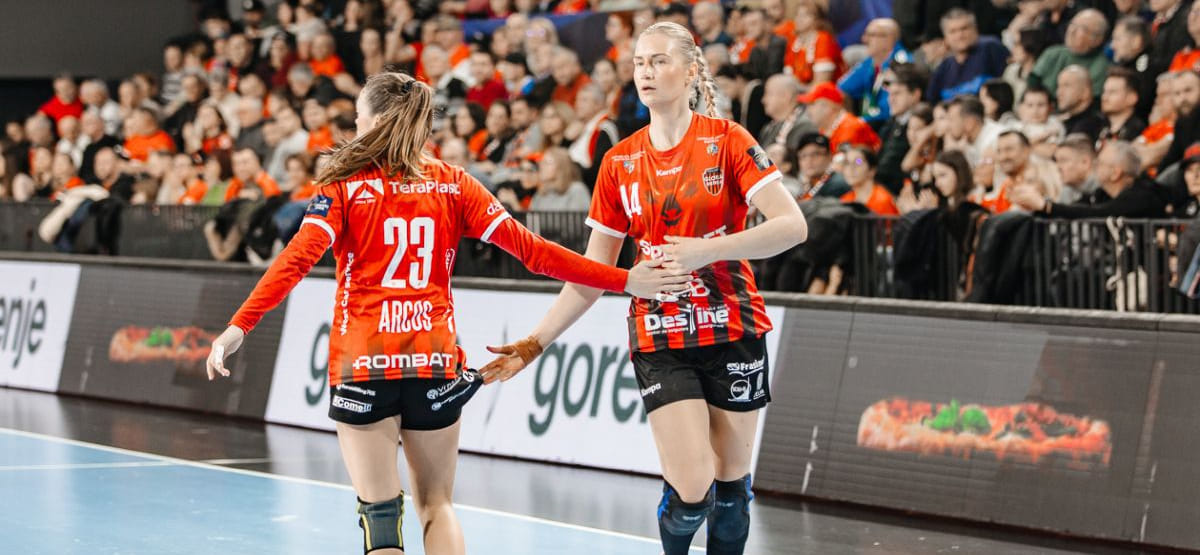 Правая крайняя "Глории Бистрицы" Матильда Форсберг со следующего сезона будет выступать за другой румынский клуб — "Бухарест"