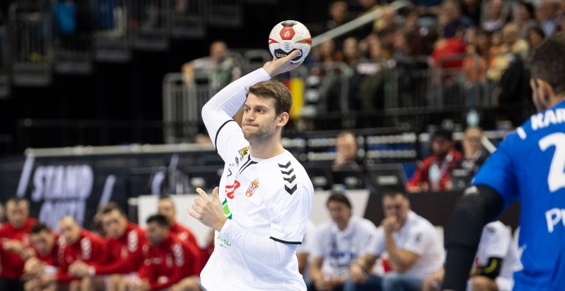 Испания. Полусредний "Адемара" Иван Мошич получил травму руки в игре с "Бидасоа"