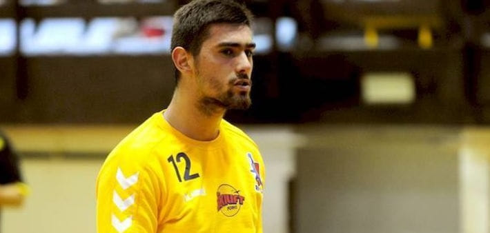 Хорватия. Голкипер сборной Морено Цар после вакцинации сдал анализ на коронавирус, который оказался положительным