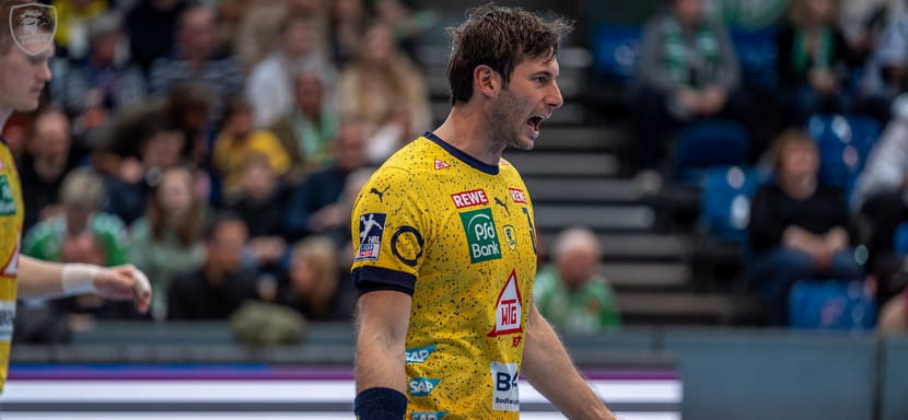 Бундеслига. Левый крайний "Райн Лёвен" Уве Генсхаймер пропустит 4-6 недель из-за травмы икроножной мышцы