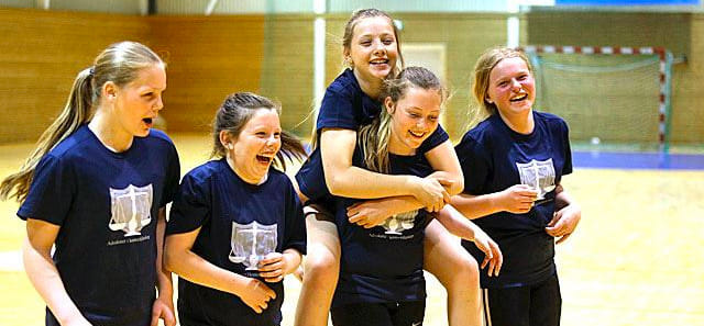 Норвегия. За последние шесть лет гандболом в стране стало заниматься более 20 тысяч человек. Это лучший результат среди всех видов спорта