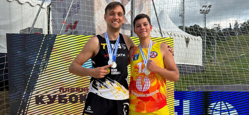 Николай Прохоров из "Екатеринодара" возглавляет снайперскую гонку мужского чемпионата России по пляжному гандболу после 2-го тура
