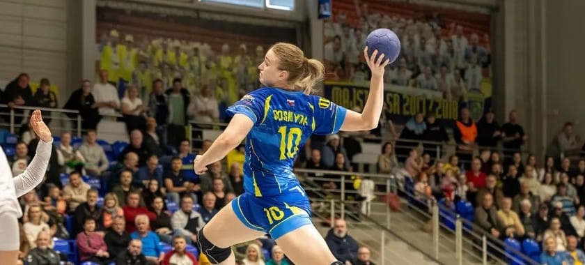 "Бурса" Алёны Ихневой растеряла 5 мячей преимущества и пропустила "Ювенту" в финал Кубка ЕГФ