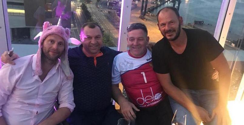 Сегодня состоится матч-проводы бывшего рулевого "Киля" Альфреда Гисласона. Торжества на "Шпаркассен-Арене" стартуют в 20.00                           