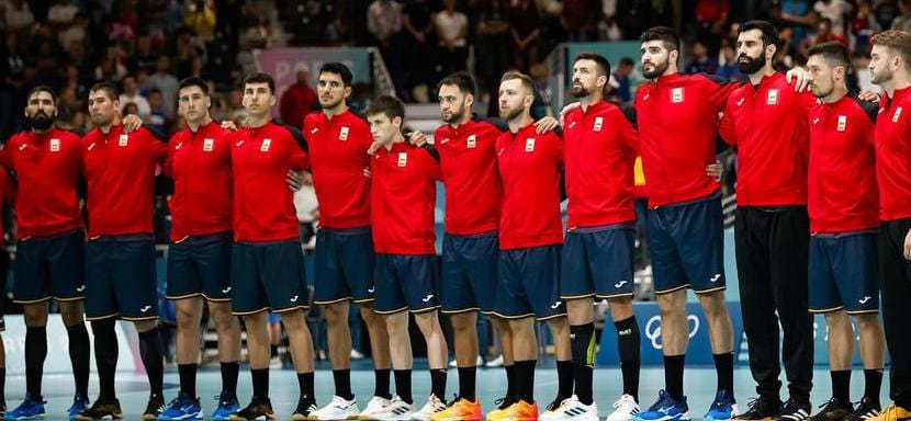 Сборная Испании одержала вторую победу в мужском олимпийском турнире. С разницей в четыре мяча обыграна команда Японии