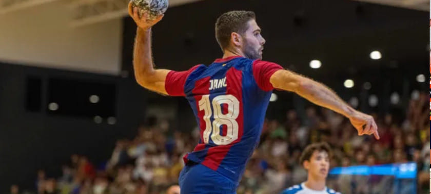 Суперкубок Иберии. "Барселона" оказалась сильнее "Спортинга" в полуфинале турнира. В финале второго розыгрыша турнира она сыграет с "Порту"