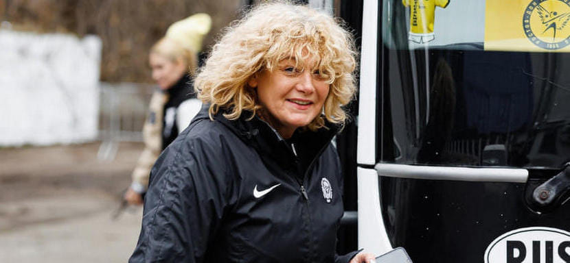 Россия. Татьяна Березняк: "Вернулась в Ростов-на-Дону и буду тренировать девочек в ДЮСШ № 8. Сейчас идёт набор детей 2016 года рождения"