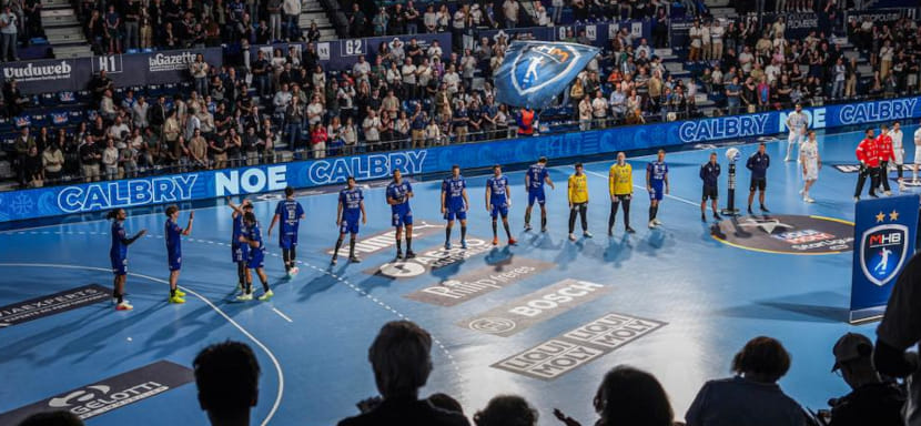 "ПСЖ" в гостях уступил "Монпелье" и не сыграет в финале Кубка Франции, "Нант" в полуфинале турнира обыграл "Ним"