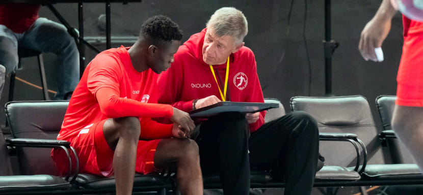 Olimpbet Суперлига. Сергей Ладыгин: "Мы не готовы физически на данный момент. Была провальная подготовка к сезону, извиняюсь перед болельщиками" (ВИДЕО)