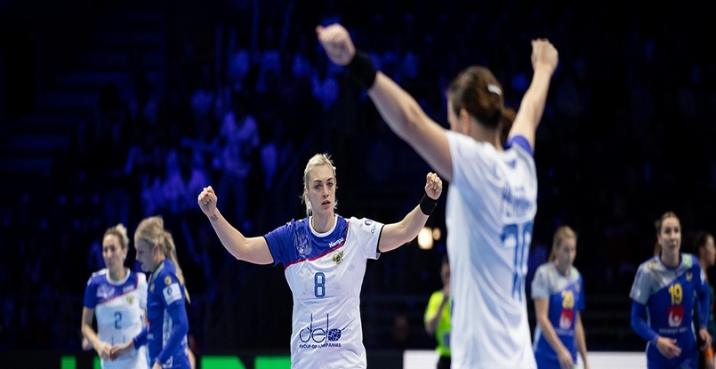 ЧЕ-2018. Первый тайм полуфинального матча с румынками завершился в пользу сборной России