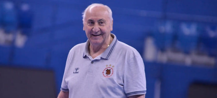 Суперкубок России. Владимир Максимов: "Показать что-то неординарное молодым ребятам сразу было сложно. Но они не стушевались"