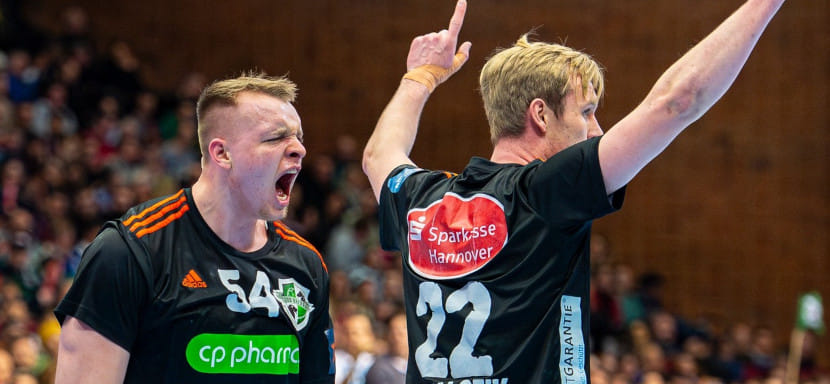 Бундеслига. "Магдебург" уступил в гостях "Ганноверу" Кулеша, "Киль" в результативном матче одолел "Штутгарт", "Райн Лёвен" проиграл "Фленсбургу"