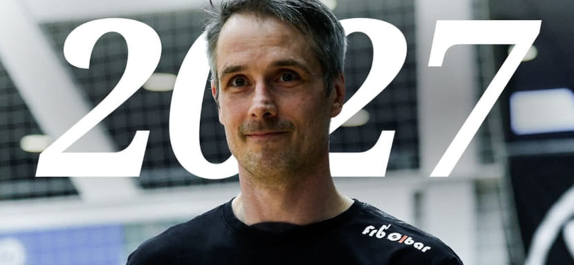 Двукратный чемпион Европы Бо Спеллерберг продолжит возглавлять датский "Копенгаген" до лета 2027 года