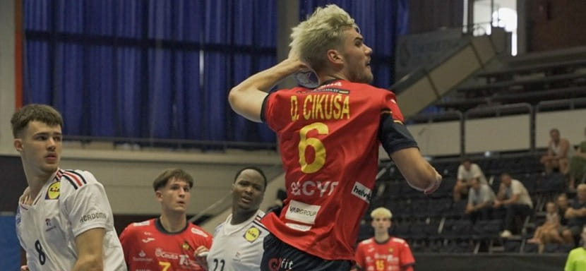 На старте молодёжного чемпионата мира побед добились сборные Испании, Португалии, Австрии и Румынии