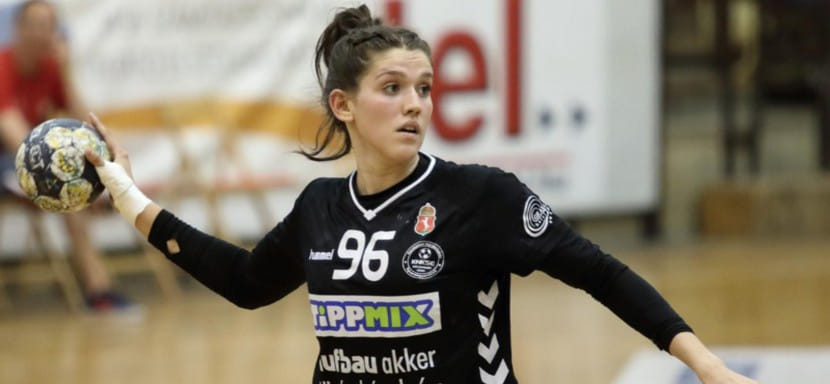 Греция. АЕК перед стартом сезона пополнился полусредней из Бразилии и линейной из Черногории