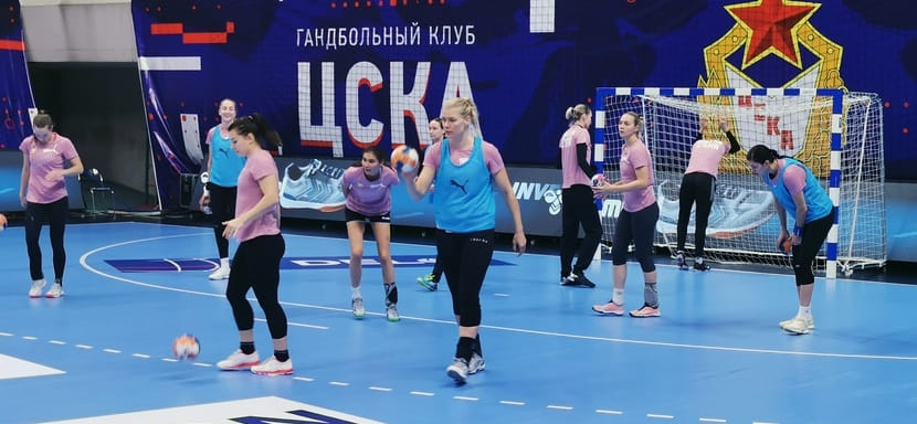 Delo Лига чемпионов. Известны составы ЦСКА и "Вылчи". В заявку московского клуба вернулась разыгрывающая Наталья Чигиринова