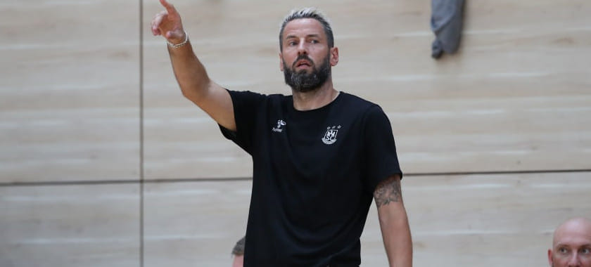 Беннет Вигерт о борьбе за чемпионство в бундеслиге: "В этом сезоне за титул поспорят пять команд, "Мельзунген" снова скажет своё слово"