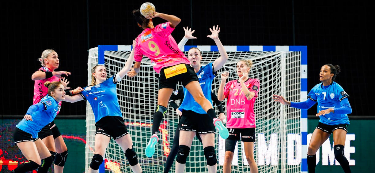 Лига чемпионов. "Кристиансанд" Анны Вяхиревой сумел спасти ничью против "Крима" без Дарьи Дмитриевой