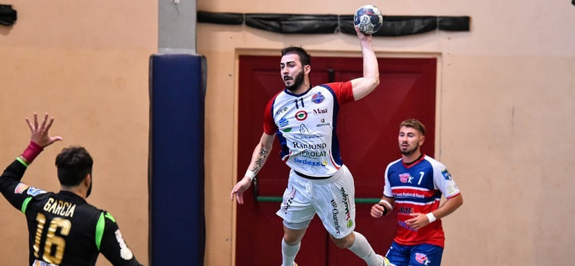 Франция. Правый крайний сборной Италии Умберто Бронзо продолжит карьеру в "Дюнкерке"