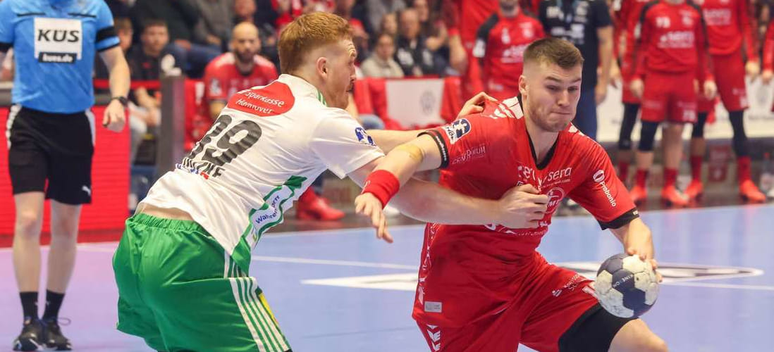 Проваленные экзамены. Дважды проиграв конкурентам, "Ганновер" Кулеша выбыл из чемпионской гонки