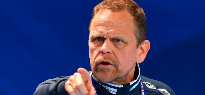 Главный тренер женской сборной Норвегии Торир Хергейрссон: "Почему эксперимент с мячом проводится только на девушках? Это дискриминация"