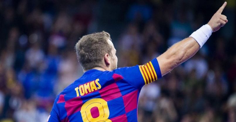 Испания. Капитан "Барселоны" Виктор Томас из-за проблем с сердцем принял решение завершить карьеру по окончании этого сезона