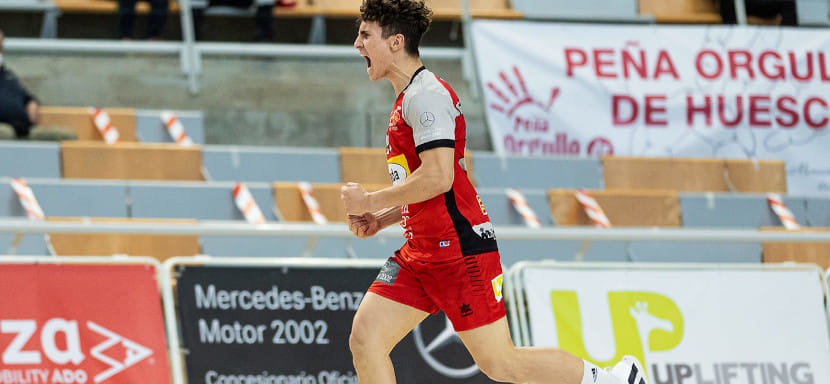 Испания. Восемь мячей Владислава Остроушко помогли "Синфину" одолеть в гостях "Сисне". И другие результаты субботы