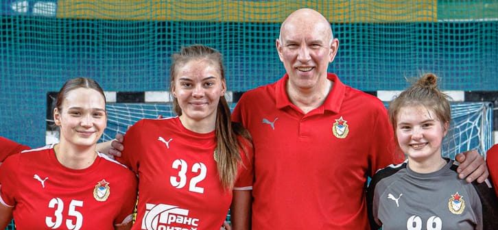 Олег Минин об уходе из ЦСКА-2: "Что скрывать: мой уход девчонки воспринимали с грустью. Переживали очень, даже слёзы были"