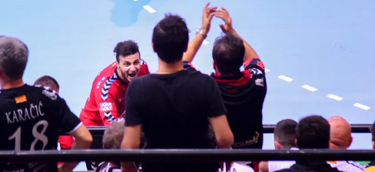 Лига чемпионов. Вратарь Халифа Гедбан против болельщиков "Вардара" — что спровоцировало словесный конфликт?