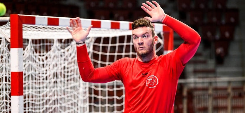 Испания. "Логроньо" арендовал вратаря венгерского "Веспрема" Криштофа Палашича