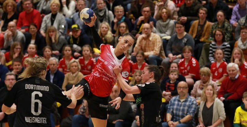 24rakomet.mk: левая крайняя немецкого "Тюрингера" Йована Саздовска покинет команду по окончании сезона